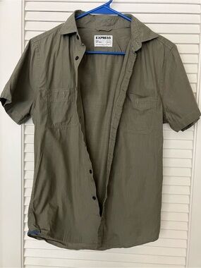 Men’s Olive Button Down